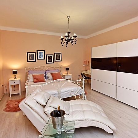 Apartments Villa Herak Poreč Exteriör bild