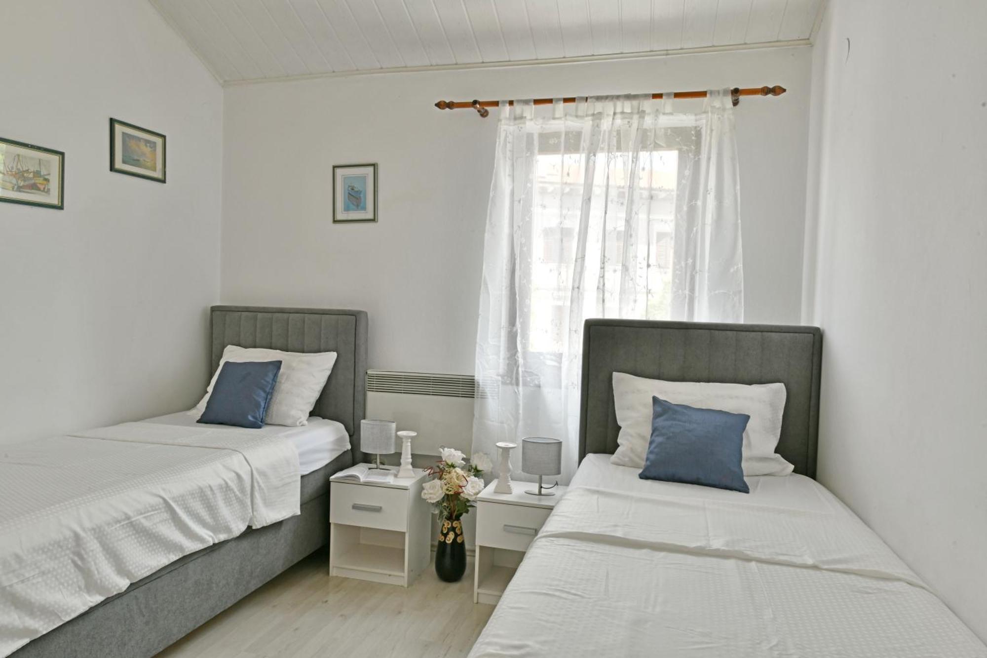 Apartments Villa Herak Poreč Exteriör bild